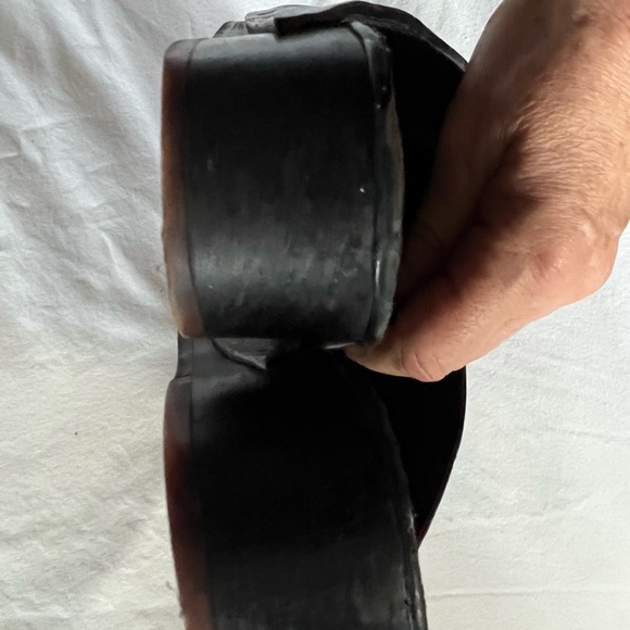 Rick Owen’s clogs worn a few times - super comfy padded inside - lower wedge - Picture 6 of 8